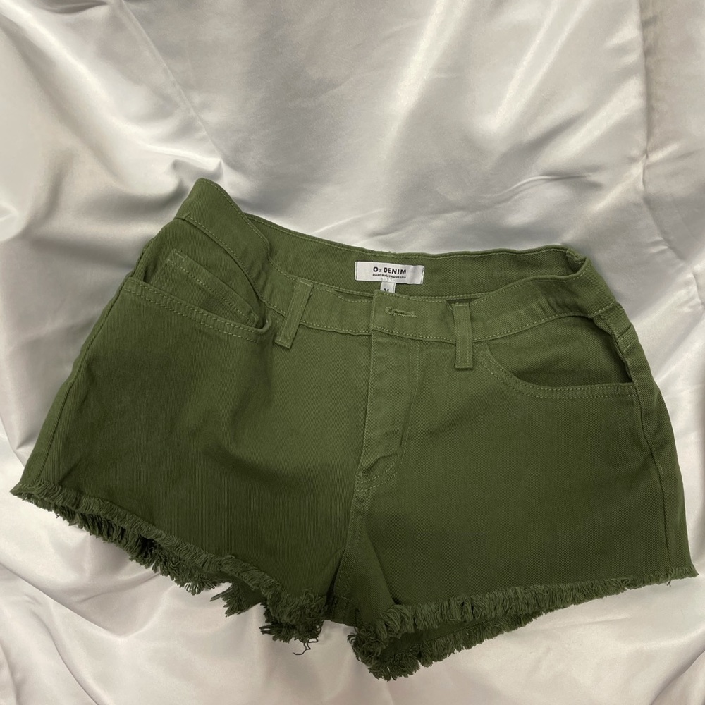 NWOT O2 Denim hunter green shorts